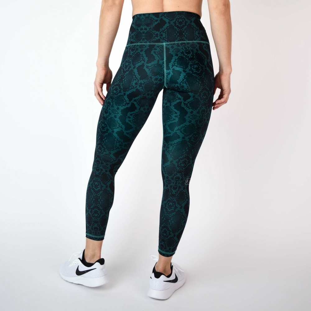 Bayou Snakeskin Leggings - Picture 3 of 4